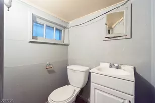 326 Eastern Pkwy, Newark, NJ 07106 - Photo 25