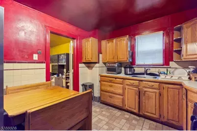 326 Eastern Pkwy, Newark, NJ 07106 - Photo 15