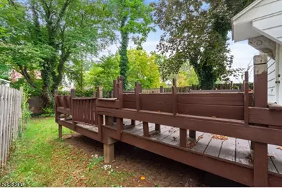 326 Eastern Pkwy, Newark, NJ 07106 - Photo 7