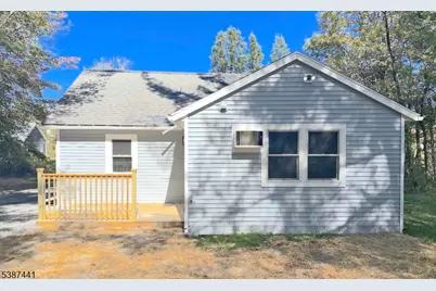 15 Forest St, Frankford Township, NJ 07826 - Photo 3