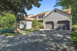 26 Goldfinch Dr, Allamuchy Township, NJ 07840 - Photo 1