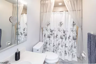 108 Goldfinch Mdws, Allamuchy Township, NJ 07840 - Photo 39