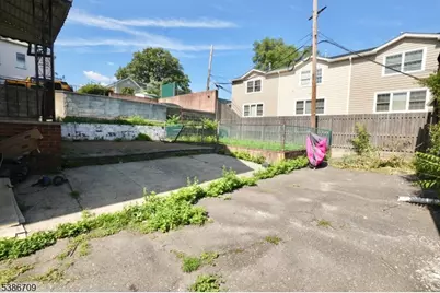 100 William St  First Floor #1, Belleville, NJ 07109 - Photo 17