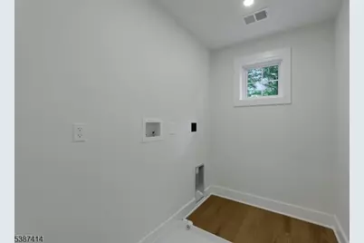 34 E Glen Rd, Denville, NJ 07834 - Photo 37