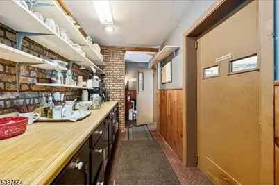31 Decatur St, Knowlton Township, NJ 07832 - Photo 9