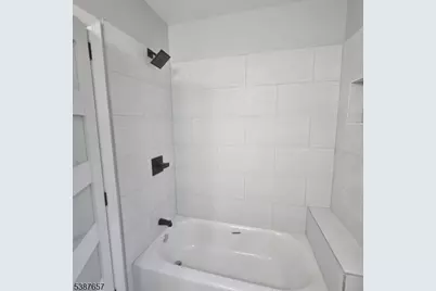 16 Baldwin Ave #3, Newark, NJ 07108 - Photo 7