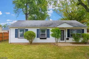 97 Sydney Pl, Franklin Township, NJ 08873 - Photo 1