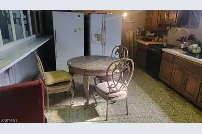 284 W Mill Rd, Washington Township, NJ 07853 - Photo 3