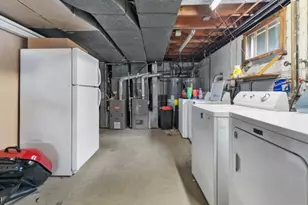 341 Trotting Rd, Union Township, NJ 07083 - Photo 13