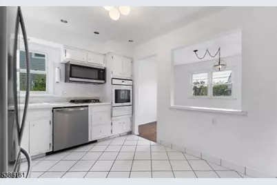 341 Trotting Rd, Union Township, NJ 07083 - Photo 9