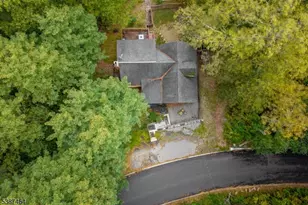 66 W Shore Dr, Vernon, NJ 07462 - Photo 27