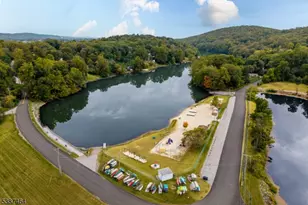 66 W Shore Dr, Vernon, NJ 07462 - Photo 33