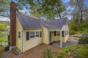 66 W Shore Dr, Vernon, NJ 07462 - Photo 37