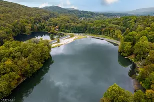 66 W Shore Dr, Vernon, NJ 07462 - Photo 31