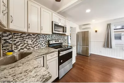 176 Monroe Trl, Hopatcong, NJ 07843 - Photo 9