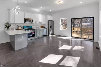 784 Valley St, Union Township, NJ 07088 - Photo 7