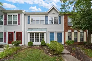 21 Gregory Ln, Franklin Township, NJ 08823 - Photo 1