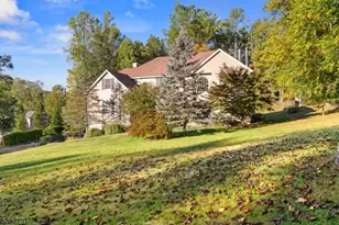 14 Sabine Ln, Hardyston Township, NJ 07416 - Photo 5