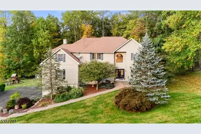 14 Sabine Ln, Hardyston Township, NJ 07416 - Photo 3