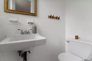 341 Trotting Rd, Union Township, NJ 07083 - Photo 7