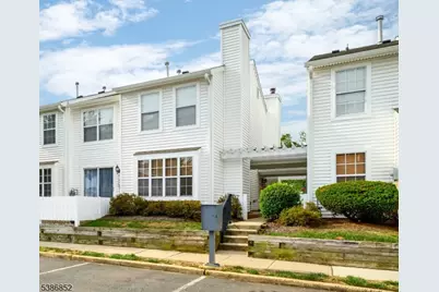 90 Almond Dr #90, Franklin Township, NJ 08873 - Photo 1