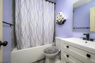 920 Robin Rd, Hillsborough Township, NJ 08844 - Photo 15