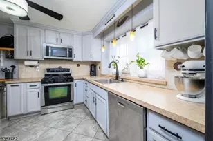 920 Robin Rd, Hillsborough Township, NJ 08844 - Photo 7