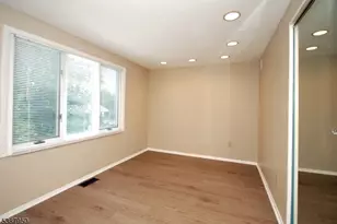 25 Hughes Rd, Franklin Township, NJ 08873 - Photo 35