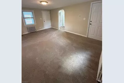 8 Cedar St, South Bound Brook Boro, NJ 08880 - Photo 3