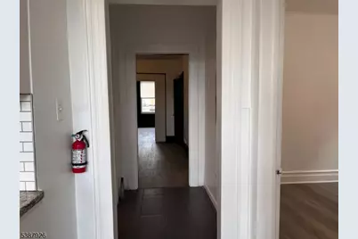 162 Parker St, Newark, NJ 07104 - Photo 9