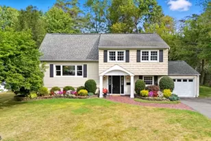 54 Badgley Dr, New Providence, NJ 07974 - Photo 1