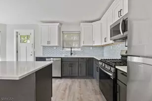 58 Park Ave, East Orange, NJ 07017 - Photo 3