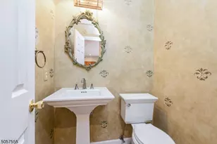 27 Rolling Views Dr, Woodland Park, NJ 07424 - Photo 13