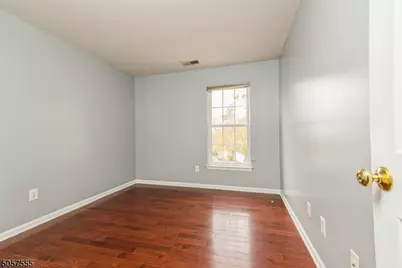 27 Rolling Views Dr, Woodland Park, NJ 07424 - Photo 19