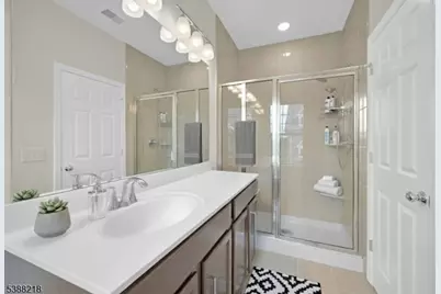 32 Gala Ct, Livingston, NJ 07039 - Photo 11