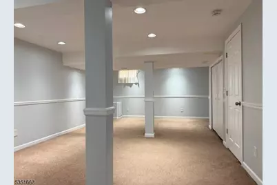 121 Dunham Ave, Edison Twp., NJ 08817 - Photo 5