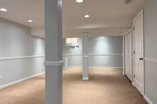 121 Dunham Ave, Edison Twp., NJ 08817 - Photo 5