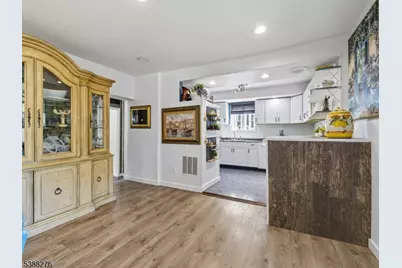 38 Evergreen Ave, Woodbridge Township, NJ 08863 - Photo 7