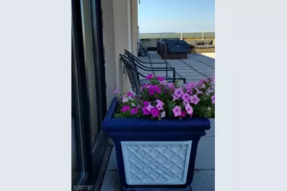 1 Carriage City Plz #1115, Rahway, NJ 07065 - Photo 23