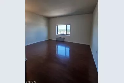 1 Carriage City Plz #1115, Rahway, NJ 07065 - Photo 9