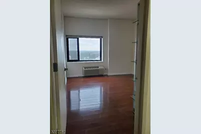 1 Carriage City Plz #1115, Rahway, NJ 07065 - Photo 15