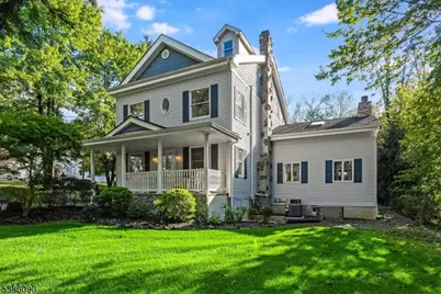 12 Mareu Dr, Watchung, NJ 07069 - Photo 1