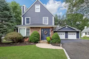 90 Weinmanns Blvd, Wayne, NJ 07470 - Photo 1