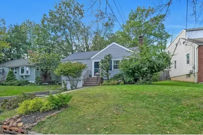 15 La Grande Ave, Fanwood, NJ 07023 - Photo 3