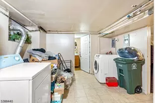 34 Sherman Pl, Irvington, NJ 07111 - Photo 9