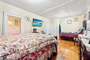 34 Sherman Pl, Irvington, NJ 07111 - Photo 3