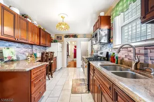 34 Sherman Pl, Irvington, NJ 07111 - Photo 13