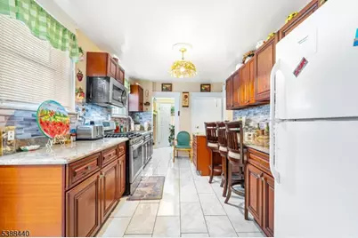 34 Sherman Pl, Irvington, NJ 07111 - Photo 15