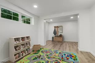 531 Mountain Ave, North Caldwell, NJ 07006 - Photo 37