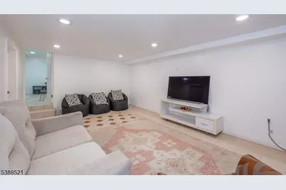 531 Mountain Ave, North Caldwell, NJ 07006 - Photo 23